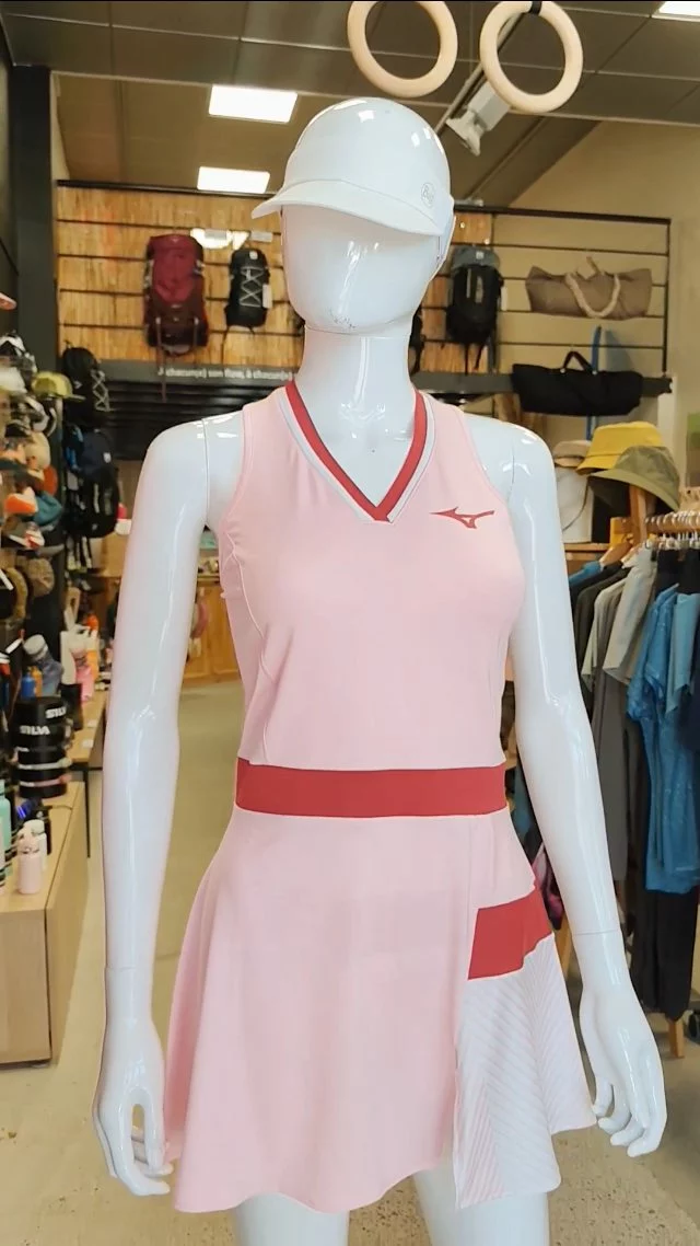 Trouves ton style ♥️🩷
Collection #mizuno pour les sports de raquette, le running et le fitness. 2 gammes de couleur.
Robe, jupe plissée & droite, shorts, t-shirts et débardeurs.
À découvrir dans ton magasin ORA SPORT #saintremydeprovence #PadelLife #sportmotivation